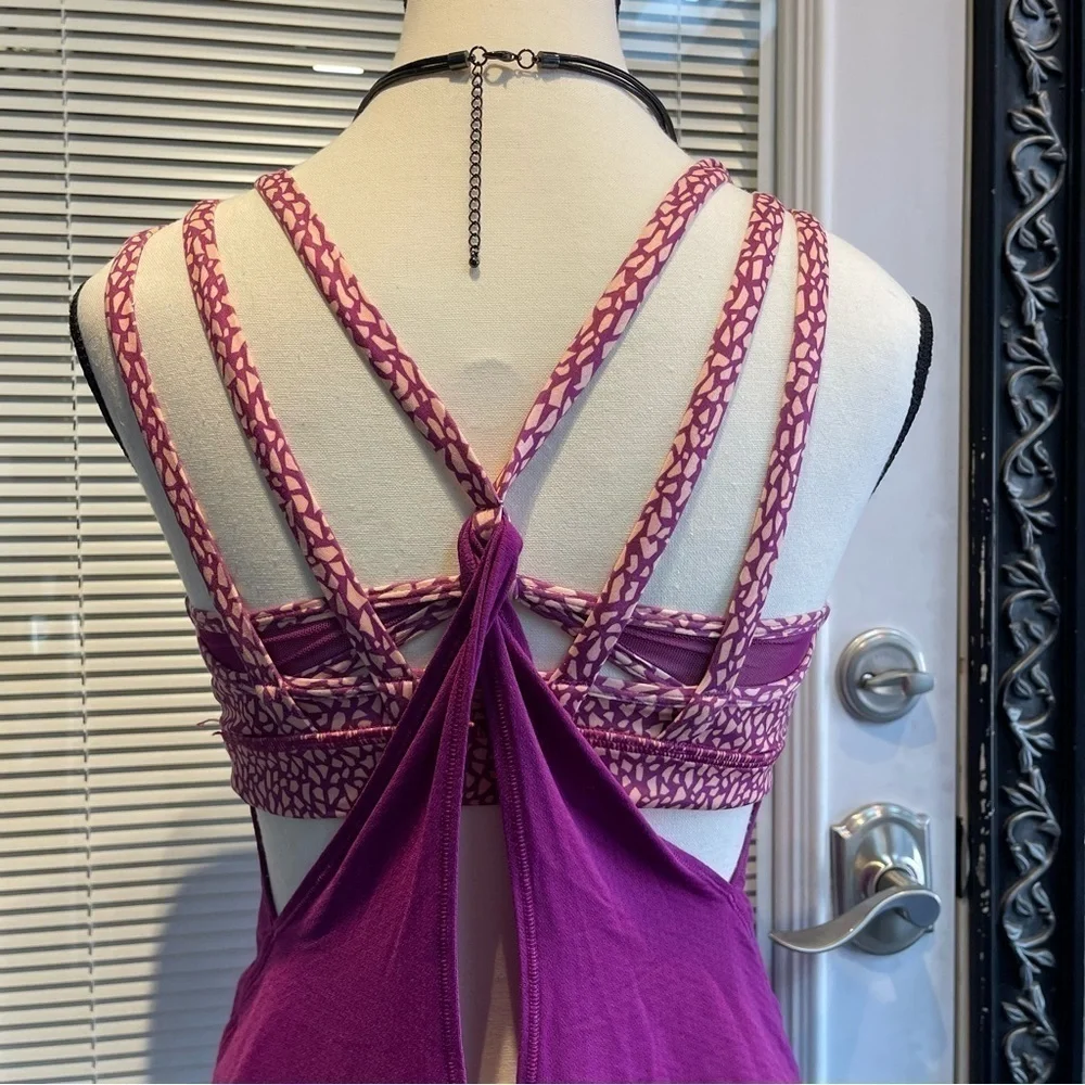 Lululemon Nouveau Limits Tank Top with build in bra size 4 - Picture 4 of 8